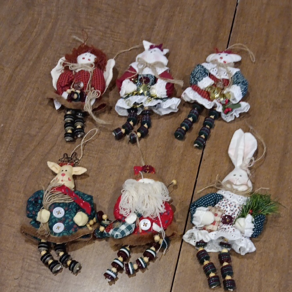Festive Holiday Ornaments Set - Multicolor